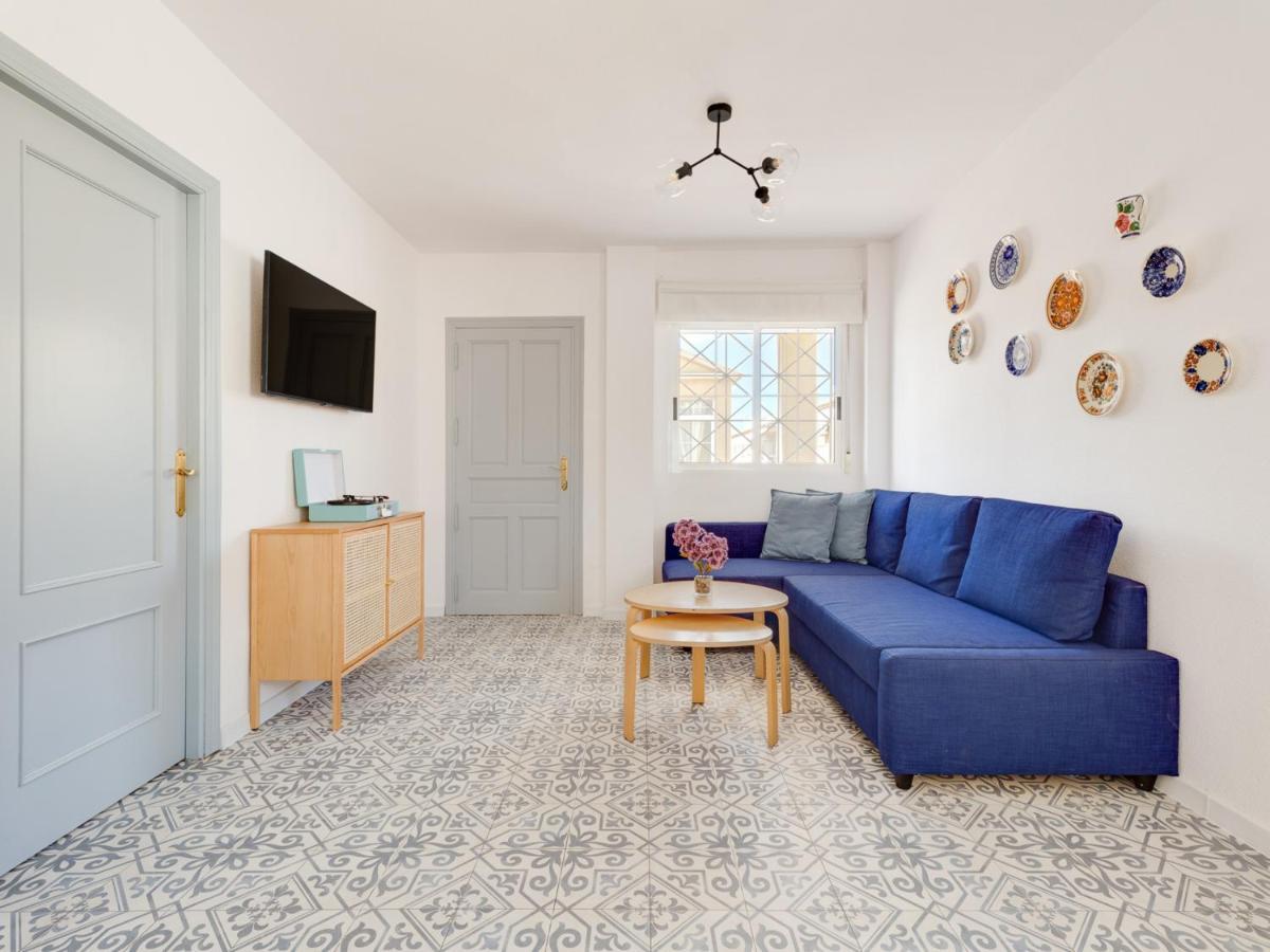 Casa Alegria Apartment With Pool Торевиеха Екстериор снимка