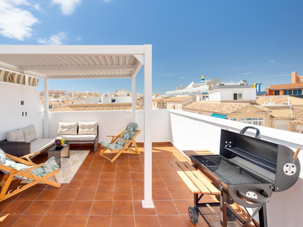 Casa Alegria Apartment With Pool Торевиеха Екстериор снимка